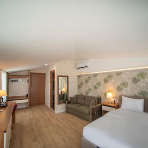 Triple Room Sea View